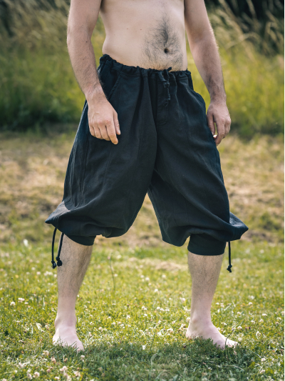 Trollfelsen Mittelalter GEwandung Hose Wikinger Kniebund Schwarz Seite